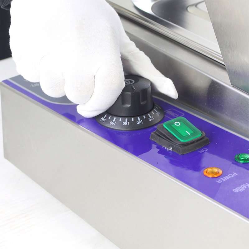 Mesin Bain Marie Listrik Komersial Stainless Steel Dengan Pelindung Bersin Kaca Tempered